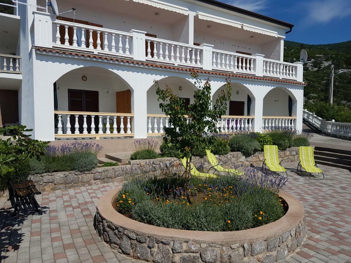 Apartments Alen Свети Юрай Екстериор снимка