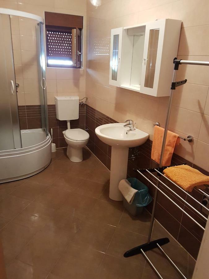 Apartments Alen Свети Юрай Екстериор снимка
