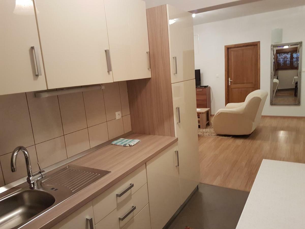 Apartments Alen Свети Юрай Екстериор снимка